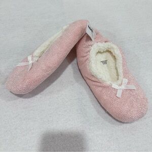 Size medium/large Slippers